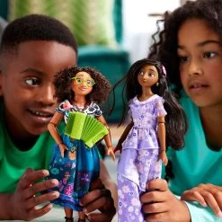 Disney Mirabel Singing Doll – Encanto -Disney 6002059731814 5